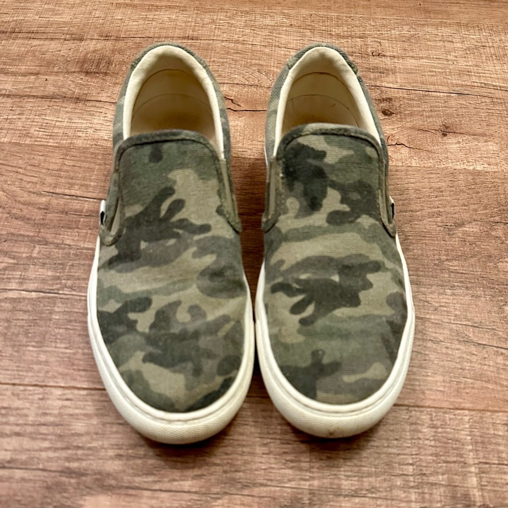 J Crew Camouflage Slip On Sneakers Size 6.5